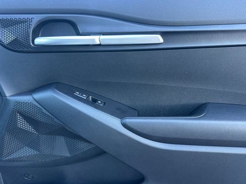 Certified 2026 Kia Seltos LX image 22