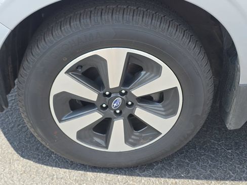 Used 2018 Subaru Forester 2.5i Premium AWD/4WD image 33