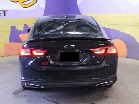 Used 2022 Chevrolet Malibu RS image 3