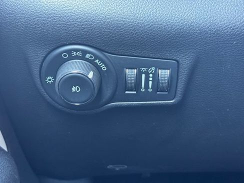 Certified 2025 Jeep Compass Limited AWD/4WD image 23