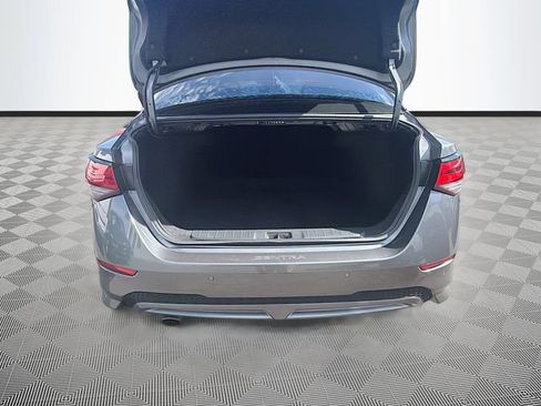 Used 2022 Nissan Sentra SR w/ SR Premium Package FWD image 26