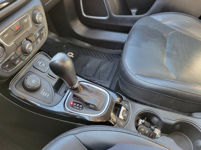 Used 2019 Jeep Compass Limited AWD/4WD image 20