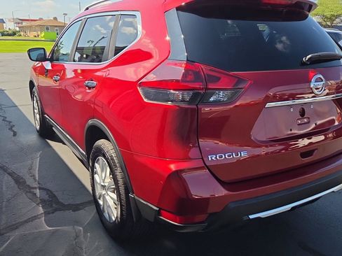 Used 2020 Nissan Rogue SV AWD/4WD image 6
