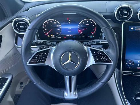 Used 2023 Mercedes-Benz GLC 300 image 3