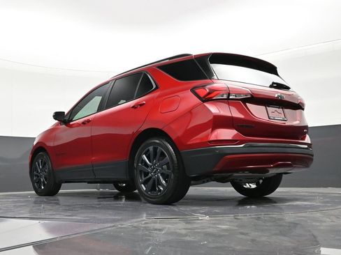 Used 2023 Chevrolet Equinox RS w/ RS Leather Package FWD image 22