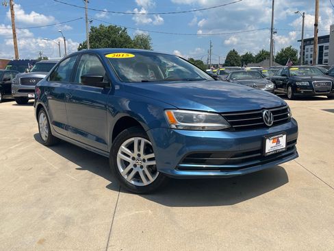 Used 2015 Volkswagen Jetta S w/ Welcome Package image 3