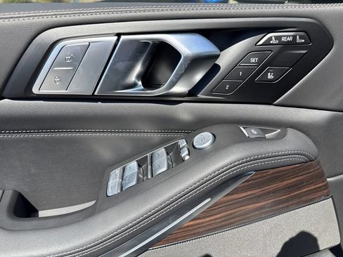 New 2026 BMW X7 xDrive40i AWD/4WD image 25