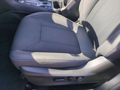 Used 2020 Subaru Forester Premium image 15