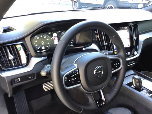 Used 2022 Volvo S60 B5 R-Design w/ Protection Package Premier image 17