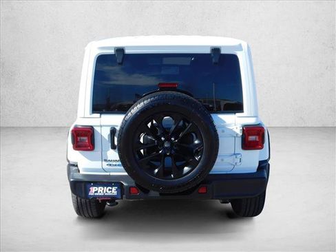 Used 2025 Jeep Wrangler Sahara 4xe AWD/4WD image 11