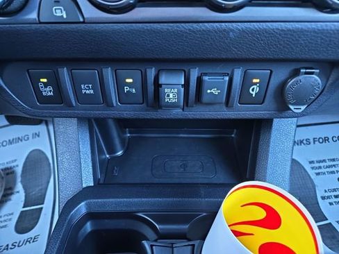 Used 2023 Toyota Tacoma TRD Off-Road image 21