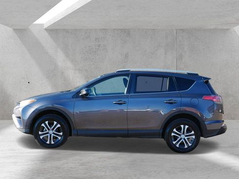 Used 2016 Toyota RAV4 LE image 5