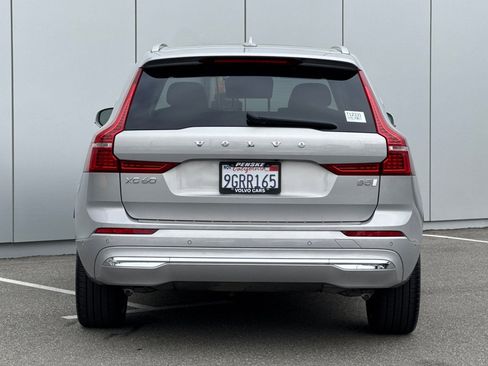 Used 2023 Volvo XC60 B5 Ultimate w/ Protection Package Premier FWD image 4