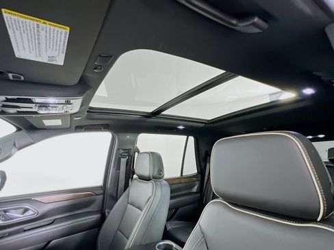 Used 2023 Chevrolet Tahoe Premier w/ Premium Package 2 image 22