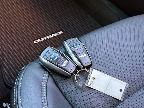 Used 2019 Subaru Outback 2.5i Limited AWD/4WD image 24