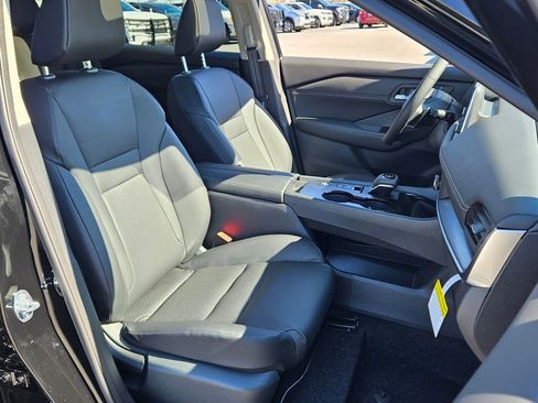 New 2026 Nissan Rogue SV image 14