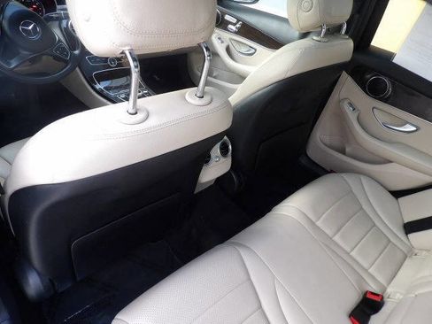 Used 2018 Mercedes-Benz C 300 4MATIC Sedan image 24