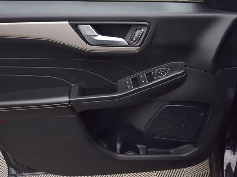 Used 2021 Ford Escape SEL image 26