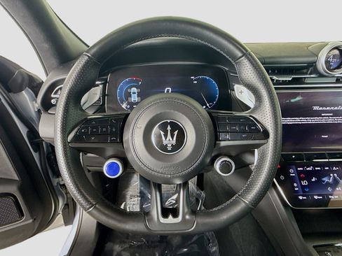Used 2024 Maserati Grecale GT AWD/4WD image 13