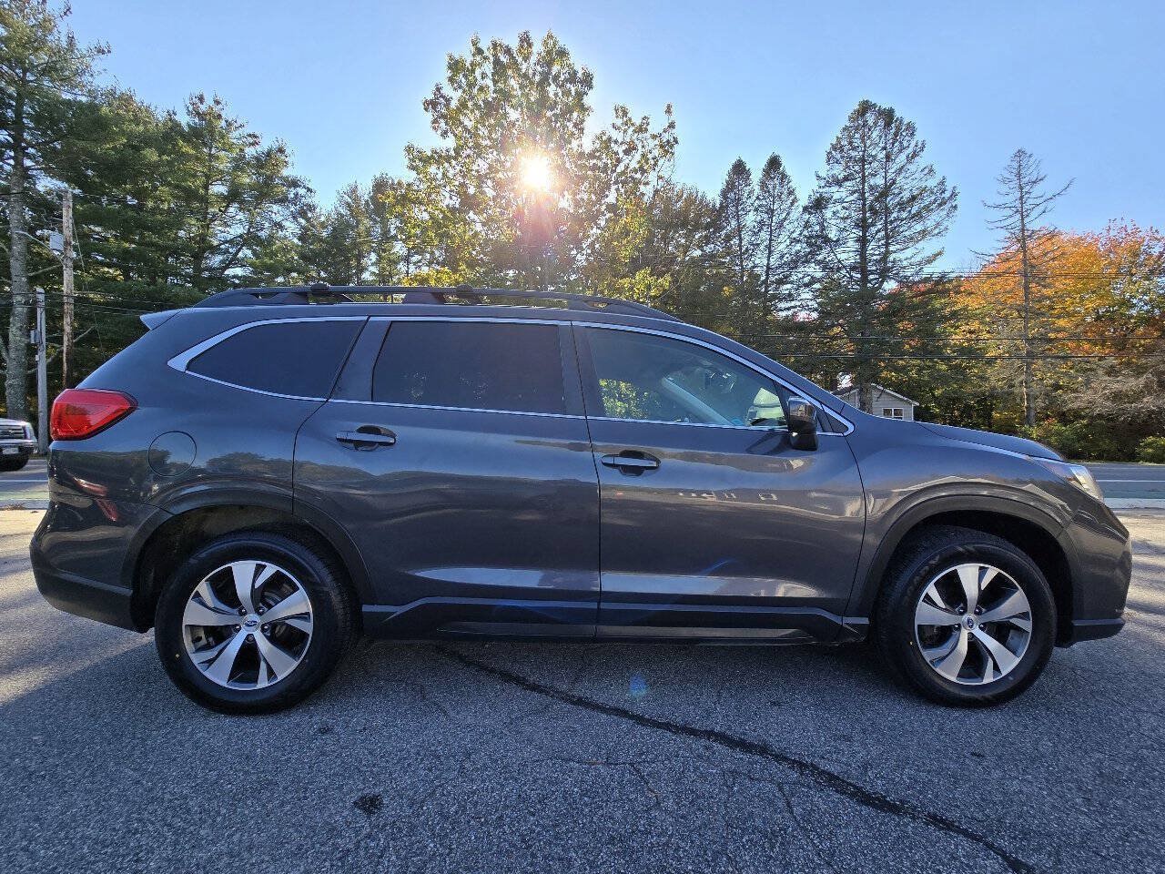 Used 2019 Subaru Ascent Premium AWD/4WD image 9