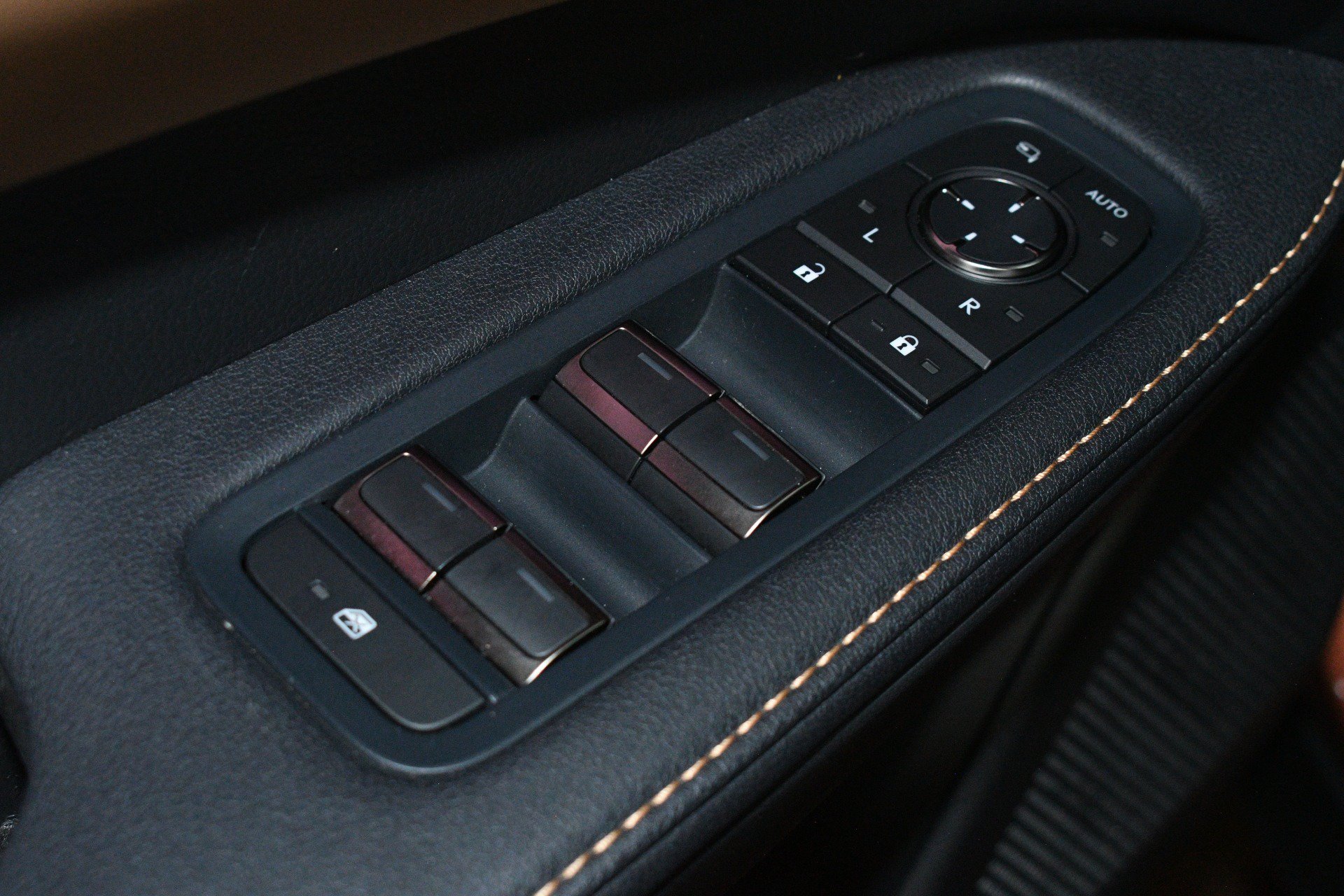 Used 2025 Lexus RX 350 Premium Plus w/ Convenience Package FWD image 40