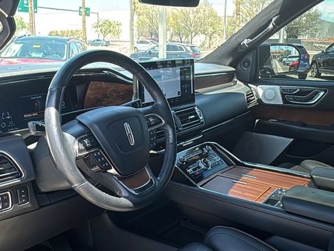 Used 2022 Lincoln Navigator Black Label AWD/4WD image 18