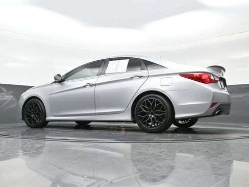 Used 2014 Hyundai Sonata SE w/ Premium Package 03 FWD image 27