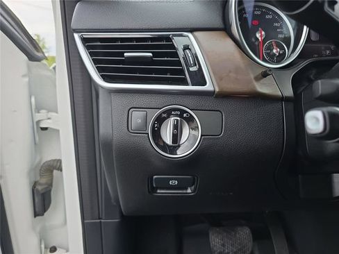 Used 2019 Mercedes-Benz GLS 550 4MATIC image 35
