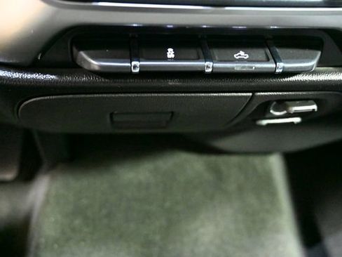 Used 2018 Chevrolet Silverado 1500 LT w/ LT Eassist Package image 27