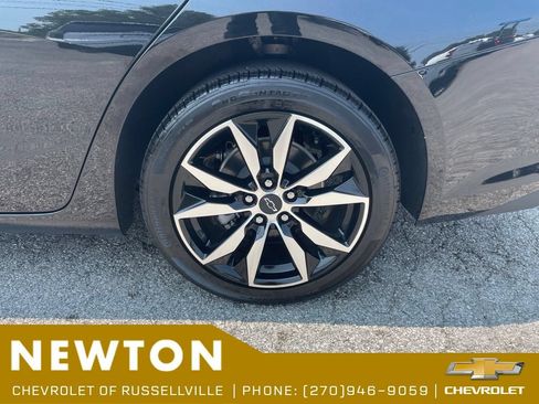 Used 2025 Chevrolet Malibu RS FWD image 42