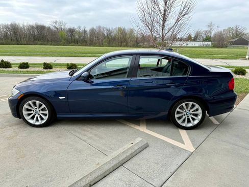 Used 2011 BMW 328i Sedan RWD image 5