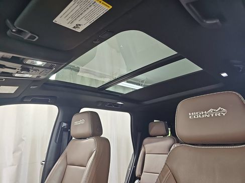 Certified 2023 Chevrolet Tahoe High Country AWD/4WD image 36