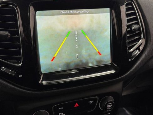 Used 2018 Jeep Compass Limited w/ Navigation Group image 34