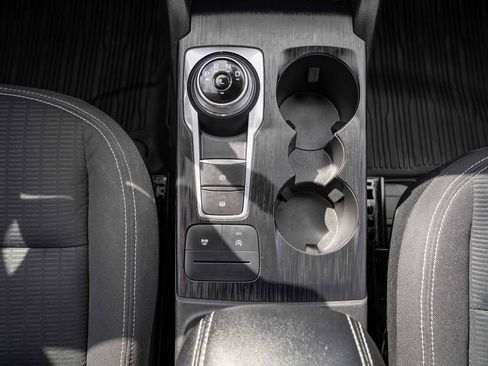 Used 2023 Ford Escape AWD image 31