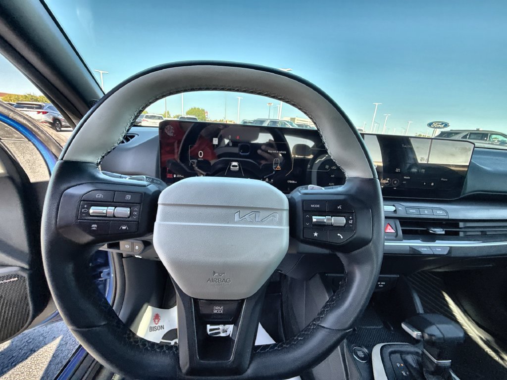 Used 2025 Kia K4 GT-Line w/ GT-Line Premium Package FWD image 17