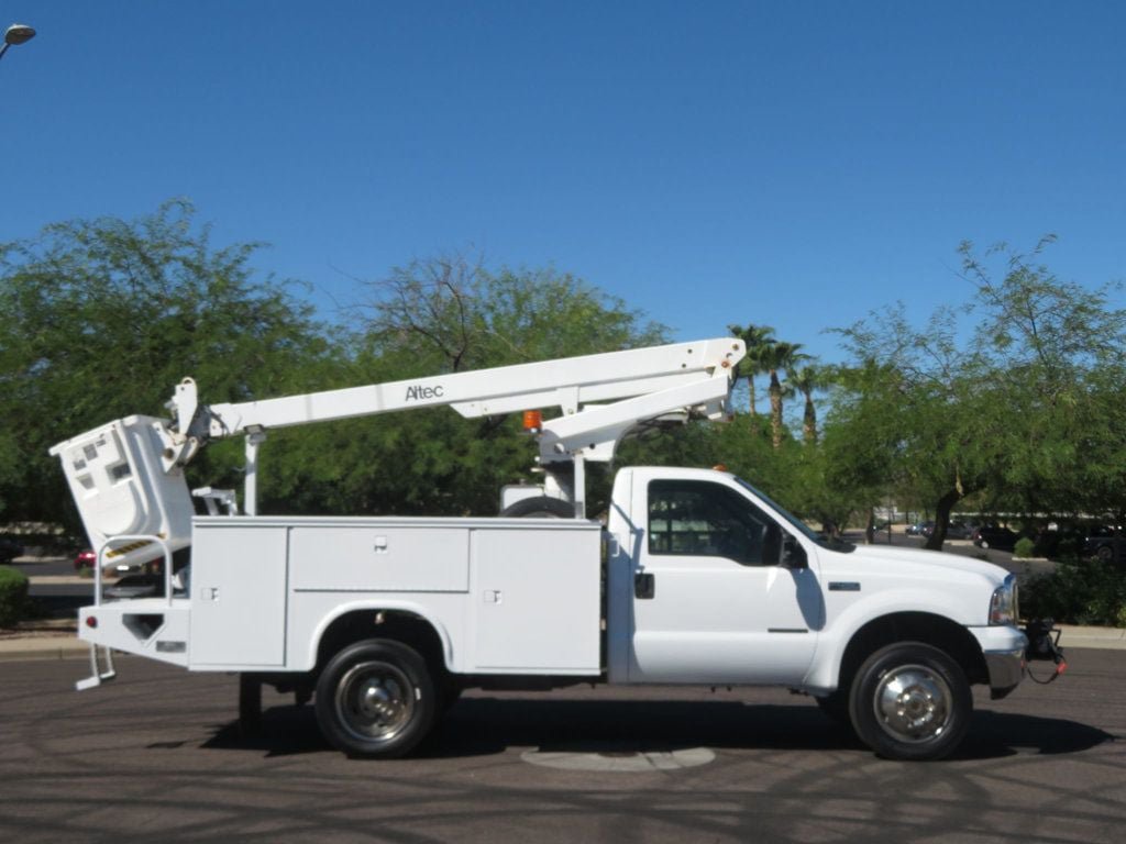 Used 2000 Ford F450 2WD Regular Cab Super Duty image 3