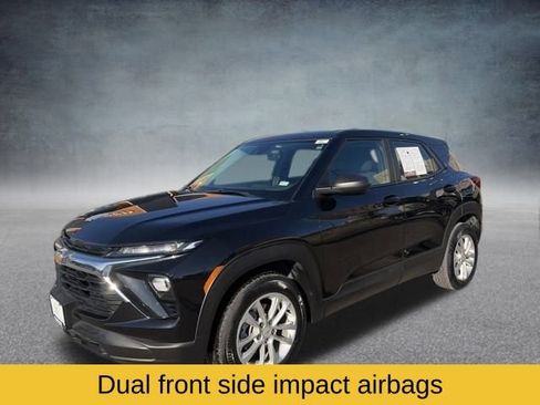 Used 2024 Chevrolet TrailBlazer LS image 11