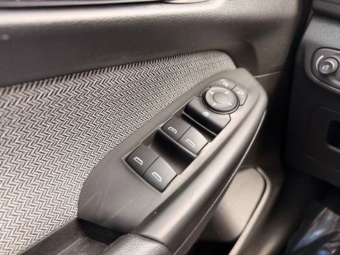 Used 2025 Chevrolet TrailBlazer LT FWD image 26
