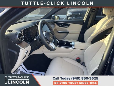 Used 2024 Mercedes-Benz GLC 300 4MATIC image 18