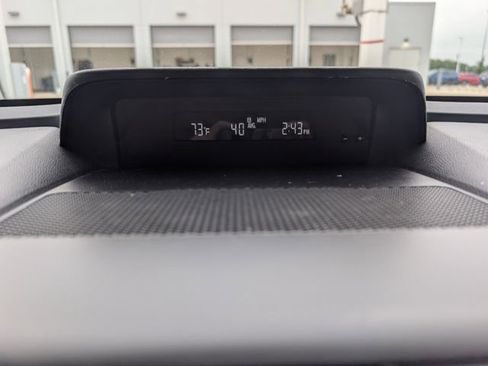 Used 2019 Subaru Ascent Premium AWD/4WD image 16