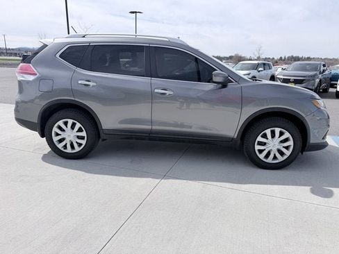 Certified 2016 Nissan Rogue S w/ Appearance Package image 5