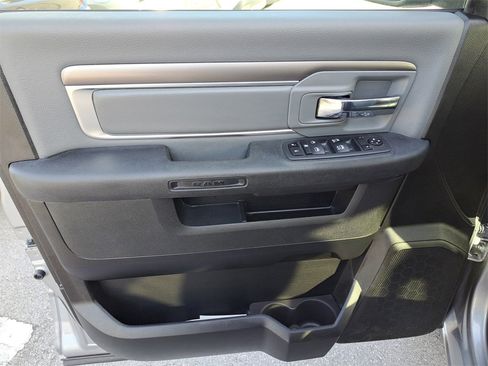 Used 2024 RAM 1500 Classic SLT image 16