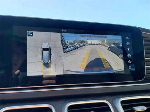 Used 2021 Mercedes-Benz GLS 450 4MATIC image 29