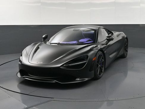 Used 2024 McLaren 750S Spider RWD image 1