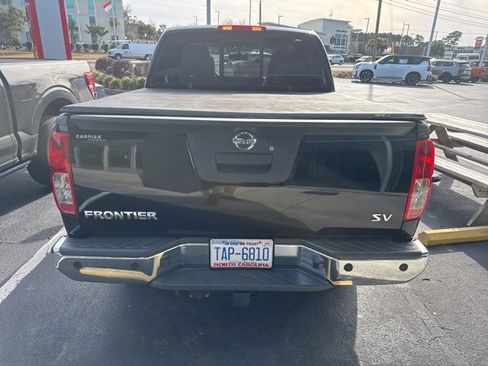 Used 2015 Nissan Frontier SV w/ SV Value Truck Package image 8
