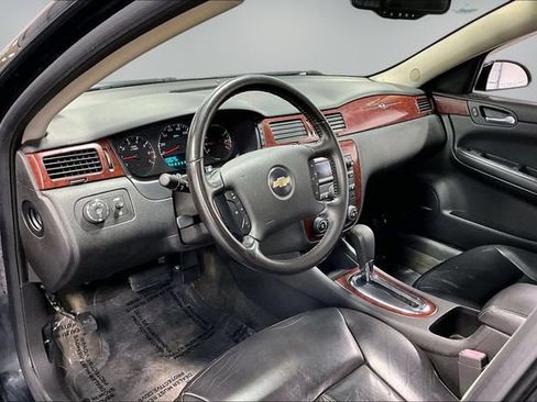 Used 2007 Chevrolet Impala LTZ FWD image 16
