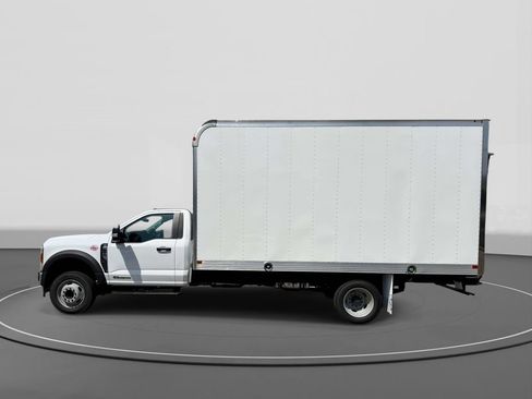 New 2025 Ford F550 2WD Regular Cab Super Duty w/ XLT Value Package image 4