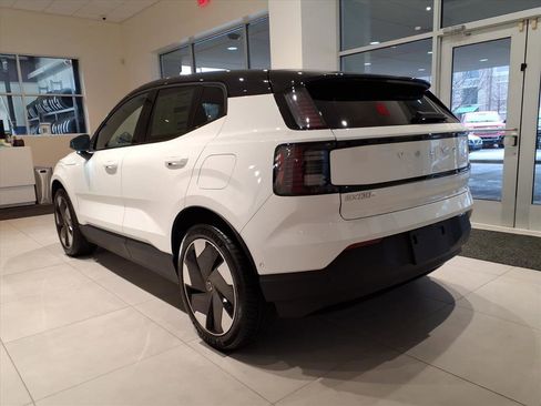 New 2026 Volvo EX30 Ultra image 4