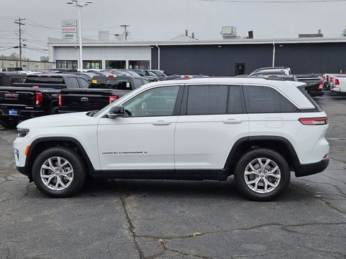 Used 2022 Jeep Grand Cherokee Limited image 2