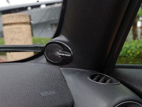 Used 2013 MINI Cooper Convertible FWD image 39